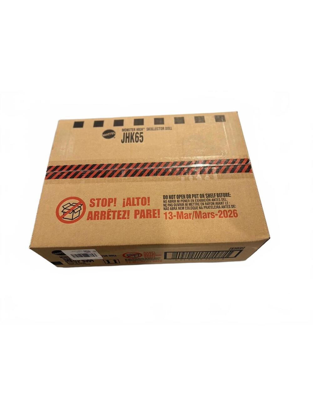 Monster High Skullector Coraline Collectible Doll in Yellow Raincoat IN STOCK - Picture 3 of 7